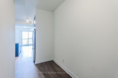 For Lease - 335 Wheat Boom Drive Unit# 801, Oakville, Ontario - Photo 4