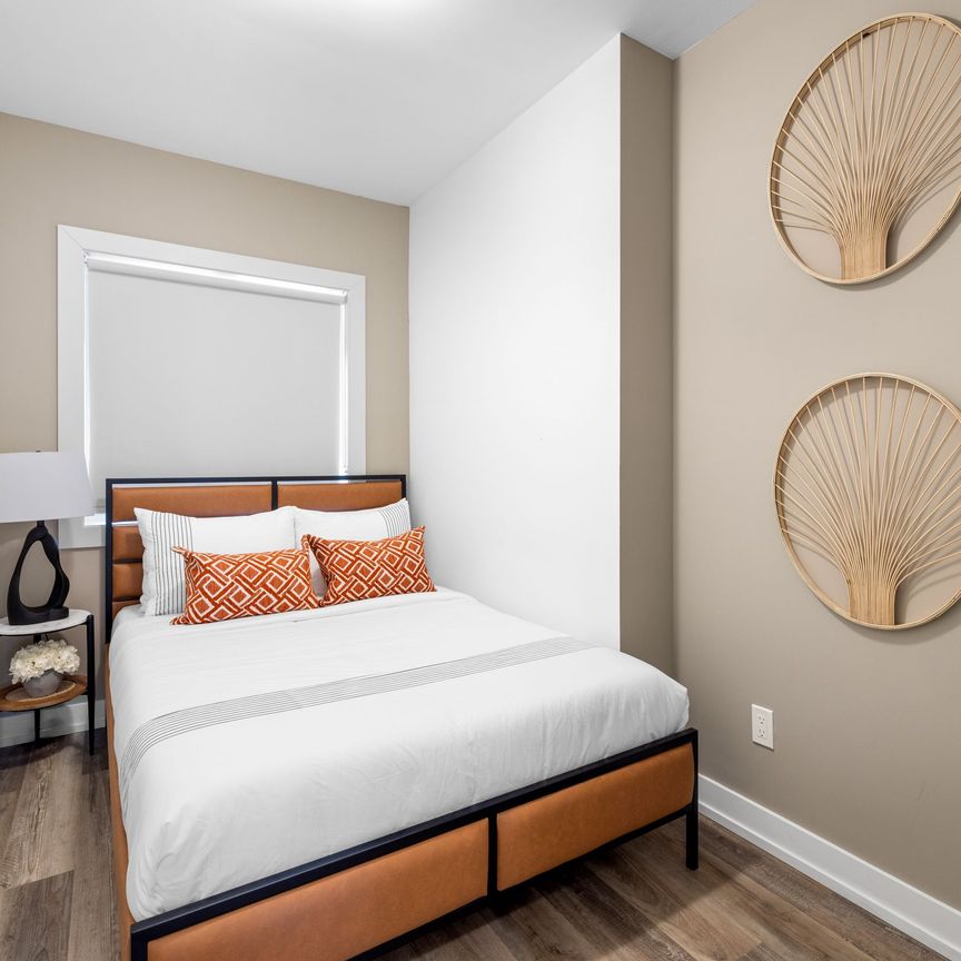 For Lease - 449 Lansdowne Avenue Unit# B, Toronto, Ontario - Photo 1