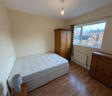 Apt 8 Fitzwilliam Square, off Rugby Avenue , Belfast, BT7 1JH - Photo 2