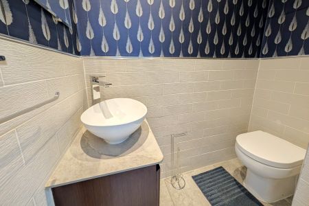 Orchard Mains, Woking, Surrey, GU22 - Photo 2