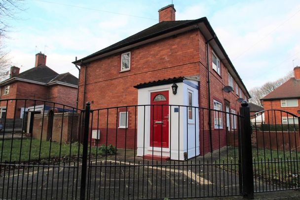 2 bedroom end of terrace house to rent - Photo 1