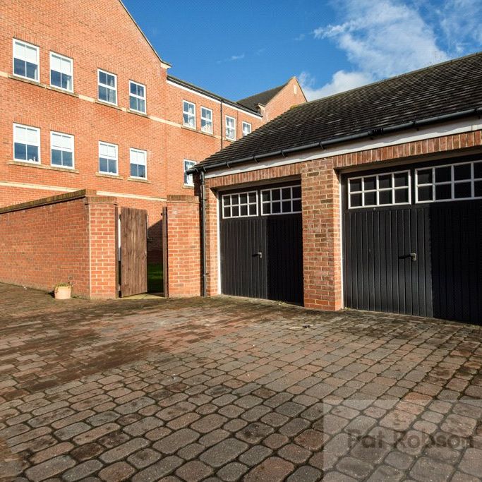 Featherstone Grove, Gosforth - Photo 1