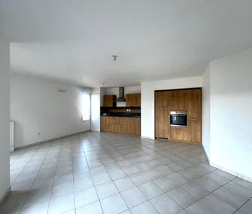 Location Appartement 4 pièces 86m² REZE 44400 - Photo 2