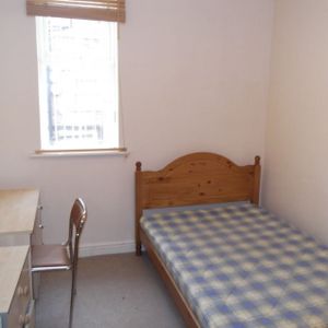 Flat 2 34, Derby Road, Manchester, M14 - Photo 2