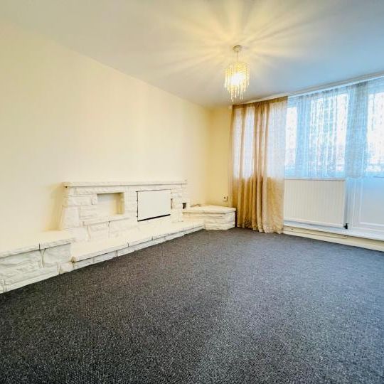 3beds Apartment - Photo 1