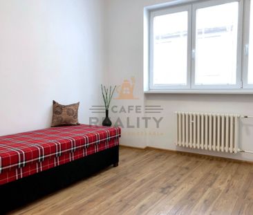 Na prenájom 3 izbový byt, 86 m2, Bratislava, Nové Mesto, Šancova ulica - Photo 1
