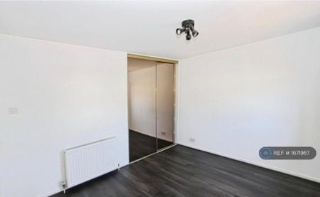 3 bedroom end of terrace house to rent - Photo 5