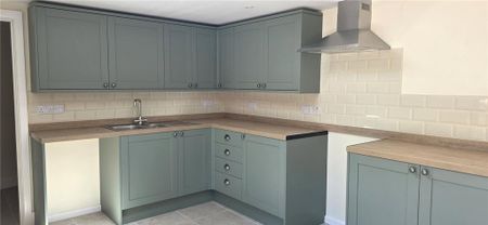 3 bedroom detached house to rent - Photo 4