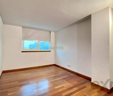 Arrenda T4 Duplex (3 Suites, 3 estacionamentos e arrecadação) na Torre São Gabriel, Parque das Naçõe - Photo 6