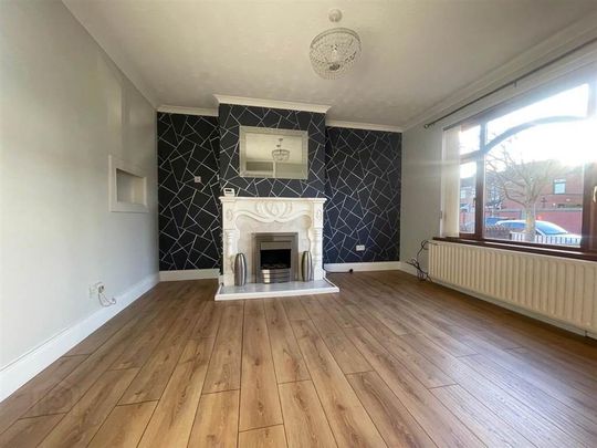 4 Mountpottinger Road, Belfast, BT5 4LG - Photo 1