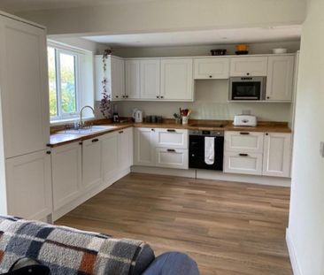 3 bedroom detached bungalow to rent - Photo 4