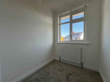 Hayes End Drive, Hayes, UB4 8HE - Photo 3