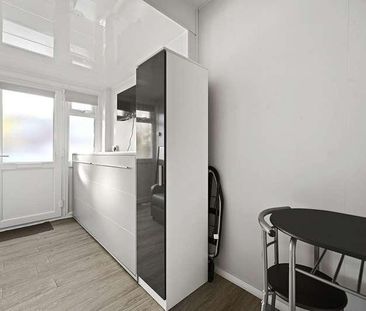 Norseman Way, Greenford, UB6 - Photo 3