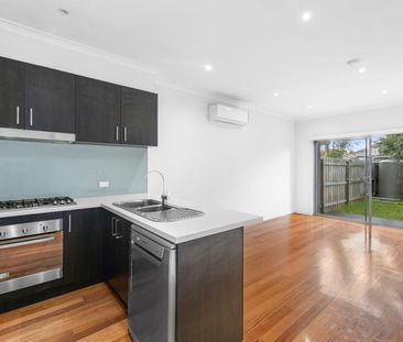 47E Carinish Road, Clayton VIC 3168 - Townhouse For Rent | Domain - Photo 5
