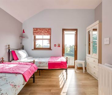 Coach House (1), 71A Flatfield Clocktower Cottages, Lany Road, Moir... - Photo 6