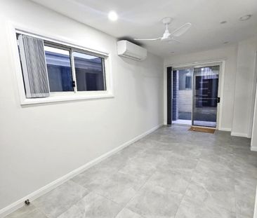 Brand New Two Bedroom Granny Flat - Low Maintenance - Photo 6
