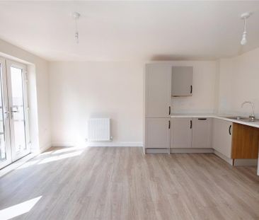 2 bedroom flat to rent - Photo 6