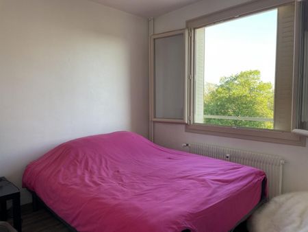 A LOUER - APPARTEMENT T3 - RIORGES MAIRIE - Photo 2