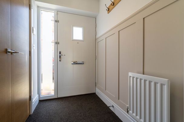 3 Bed Semi Detached - Photo 1