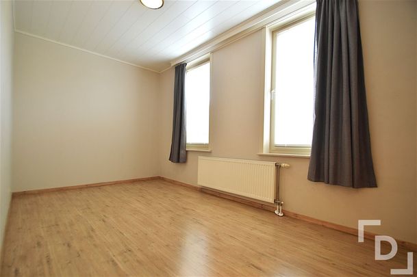 Stadswoning met 3 slaapkamers te huur op centrale locatie te Ieper. - Photo 1