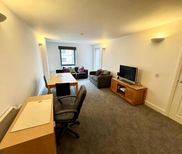 2 bedroom apartment to rent - Photo 2