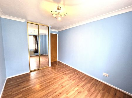 1 Bed Flat, The Ridings, LU3 - Photo 2