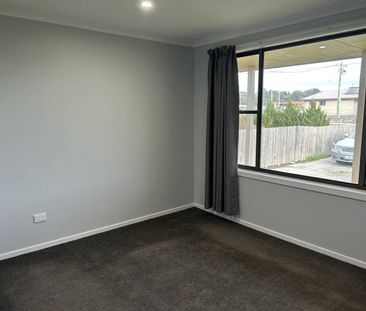 Renovated 3 bedroom home close to sporting facilities - Photo 6