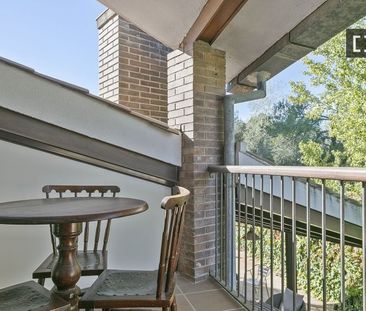 barcelona, Catalonia 08193 - Photo 6