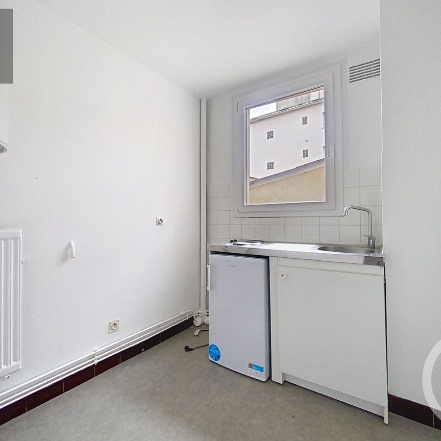 Location Appartement 2 pièces 31m² TROYES 10000 - Photo 1