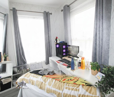 4 bedroom end of terrace house to rent - Photo 5