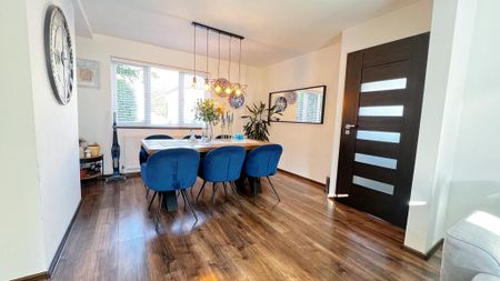 4 bedroom semi-detached house to rent - Photo 3