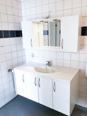 Hyggelig 2 værelses lejlihged beliggende i Gøls Minde, Skalborg med et dejligt lukket gårdmiljø. - Foto 1