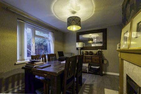 3 bedroom terraced house to rent - Photo 3