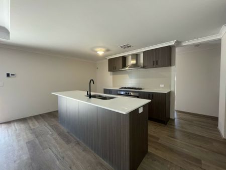 Location and Lifestyle - Photo 2