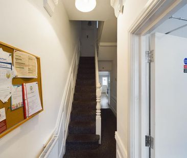 6 bedroom house of multiple occupation to rent - Photo 5