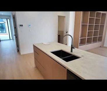 Milford, 5 bedrooms - Photo 2