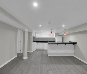 For Lease - 35 Benton Street, Brampton, Ontario - Photo 4