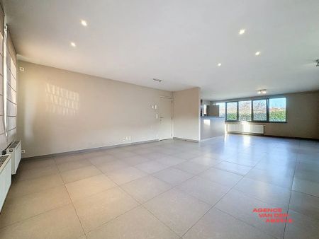 Duplexappartement met tuin en ruime garage - Foto 4