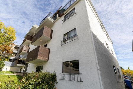 Jay's Place Apartments - Photo 4