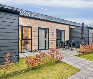 Nyopført 4-værelses rækkehus på Ronjasvej i Vestbjerg - Foto 5