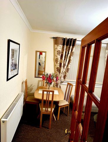 3 Bed Flat, Calder Road, EH11 - Photo 4