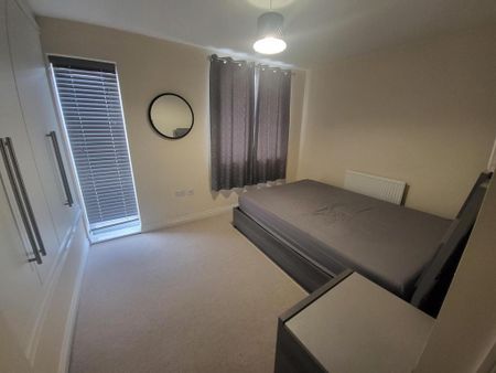3 bedroom semi-detached house to rent - Photo 4
