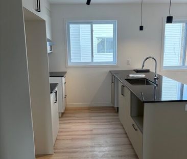 540 Rue Saint-Michel, Sherbrooke, (Vacant) QC J1E 2L1 - Photo 3