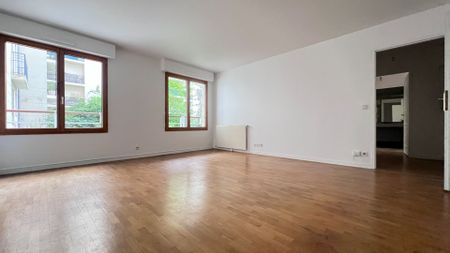 Appartement a louer Paris - Loyer €1 670/mois charges comprises ** - Photo 3