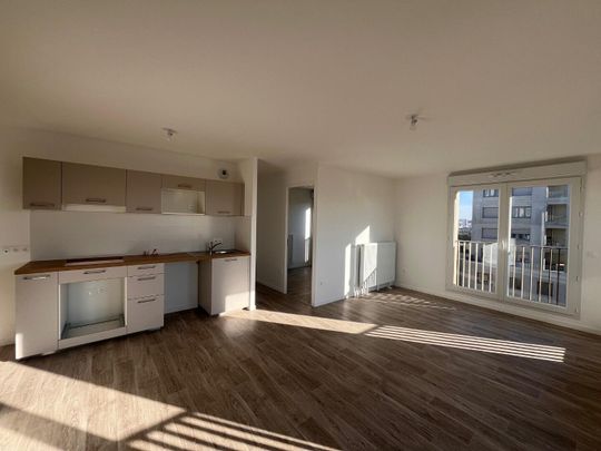 location Appartement T2 DE 64.1m² À BOBIGNY - Photo 1