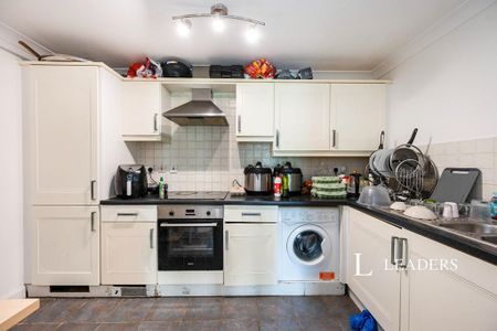 2 bedroom flat to rent - Photo 5