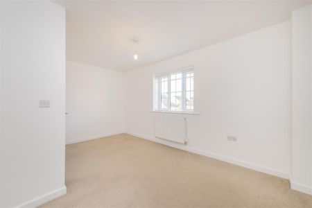 3 bed House To Let - Photo 3