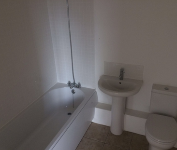St. Crispins Court, Mansfield, NG18 - Photo 5