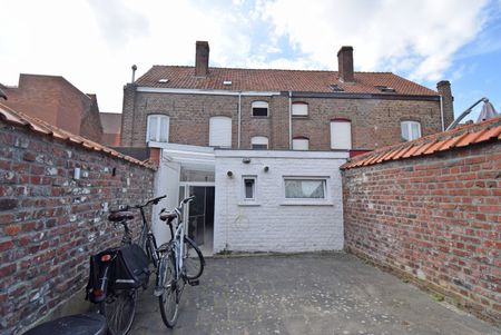 COMFORTABELE RIJWONING GELEGEN IN HET CENTRUM VAN IEPER - Foto 4