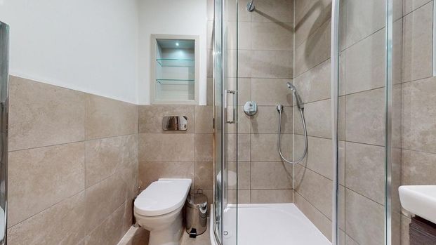 1 bedroom flat to rent - Photo 1